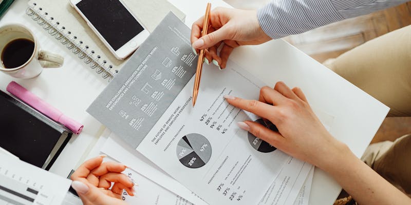 Compliance empresarial e verificacao de riscos governamentais